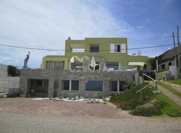 Casa · 300m² · 7 Ambientes · 1 Cochera · Casa en Alq. Temporario en La Barra, Punta del Este, Punta del Este / Maldonado