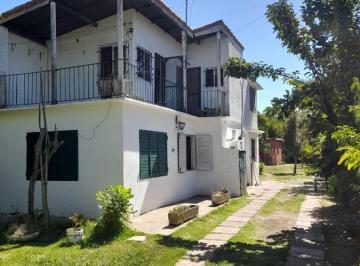 Casa · 550m² · 3 Dormitorios · 1 Cochera · Casa - Punta Lara