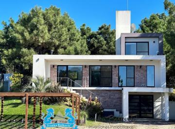 Casa de 4 ambientes, Costa Esmeralda · Venta Casa Costa Esmeralda Barrio Golf II Amoblada Equipada Jacuzzi Fondos Golf