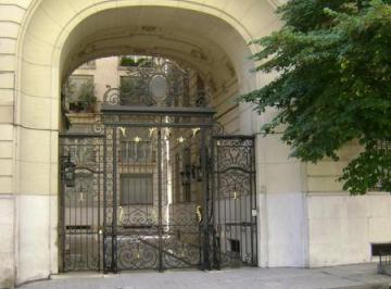 Departamento · 400m² · 4 Dormitorios · Recoleta Palacio Estrougamou
