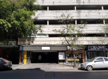 Garage , Recoleta · Dueño Vende Cochera Fija Grande en Planta Baja. Seguridad 24hs