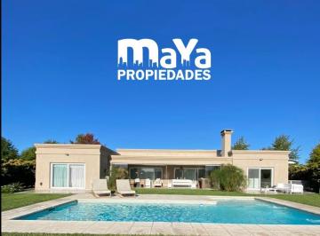 Casa · 390m² · 6 Ambientes · 4 Cocheras · Casa en Venta