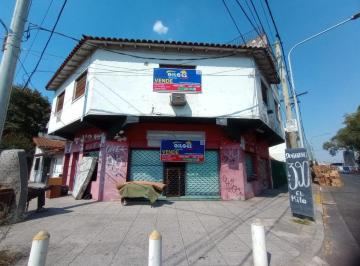 Casa · 186m² · 4 Ambientes · P H 4 Amb. con Local en Pta. Baja en Villa Sarmiento