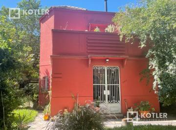 Casa · 290m² · 6 Ambientes · 1 Cochera · Casa en Hermoso Lote en Muy Lindo Barrio de Temperley Este