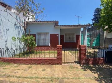 Casa · 70m² · 3 Ambientes · Casa - Hurlingham