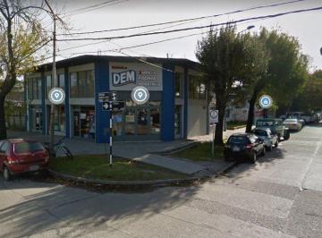 Local comercial · 391m² · Local Sobre Av Juan B. Justo con Galpon con Losa *390 m²