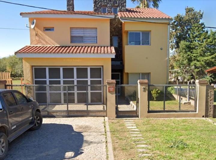 Casa · 249m² · 3 Dormitorios