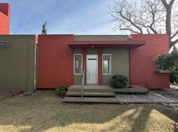 Casa de 2 ambientes, Córdoba · Alquiler 2 Dorm en Una Planta B° Los Carolinos
