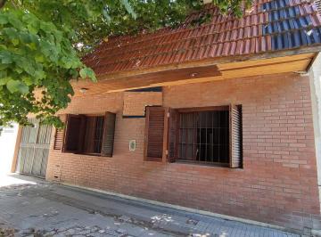 Casa · 150m² · 5 Ambientes · 2 Cocheras · Venta Casa 3 Dorm. - 67 E/ 1 y 2 - La Plata