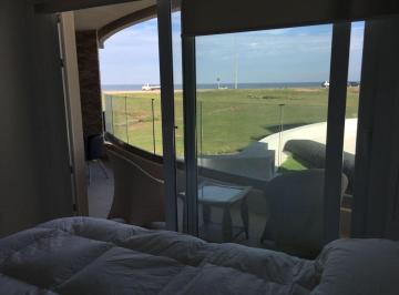 BPV-BPV-8993_2 · 1 Dormitorio | Playa Mansa Ref: 8993