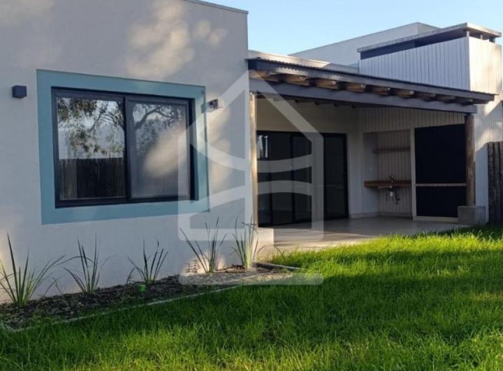 Casa · 153m² · 3 Ambientes · 2 Cocheras