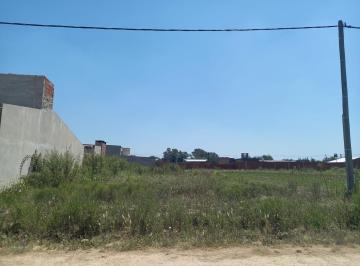 Terreno · 300m² · Giles - Terreno 12 X 25 - U$s 32.000