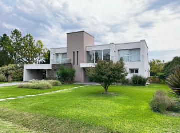 Casa de 5 ambientes, Pilar · Excelente Casa Moderna en Estancias