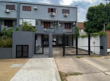 Casa de 3 ambientes, La Plata · Dúplex en Alquiler Calle 116 Entre 33 y 34 - 2 Dorm. con Cochera