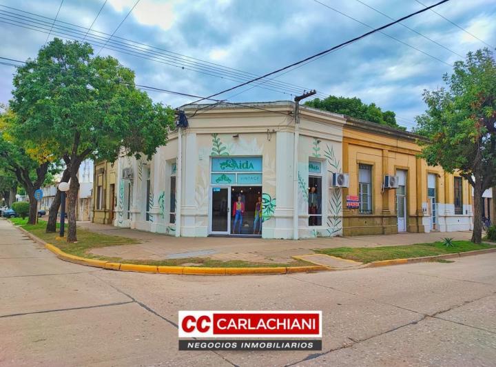 Local comercial · 140m² · 1 Cochera