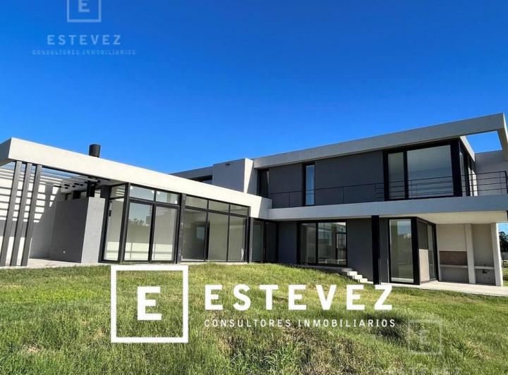 Casa en venta en San Matias · 5 ambientes