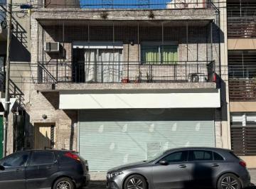 PH de 3 ambientes, Villa Urquiza · La Pampa 4542 - Villa Urquiza - PH + Local Comercial