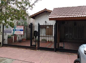 Casa · 160m² · 4 Ambientes · 2 Cocheras · Casa 3 Ambientes + Quincho Jose Marmol