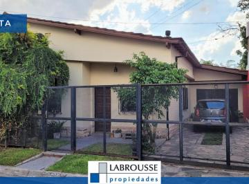 Casa · 153m² · 3 Ambientes · 1 Cochera · Venta Casa 3 Ambientes Ciudad Evita