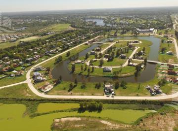Terreno · 720m² · Venta - Terreno Al Agua en Laguna Grande, Villanueva