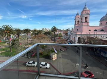 Departamento · 90m² · 4 Ambientes · Apartamento en Centro de Maldonado