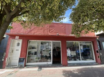 Local comercial · 150m² · 3 Ambientes · Propiedad Comercial Más Vivienda Sobre Calle San Juan.