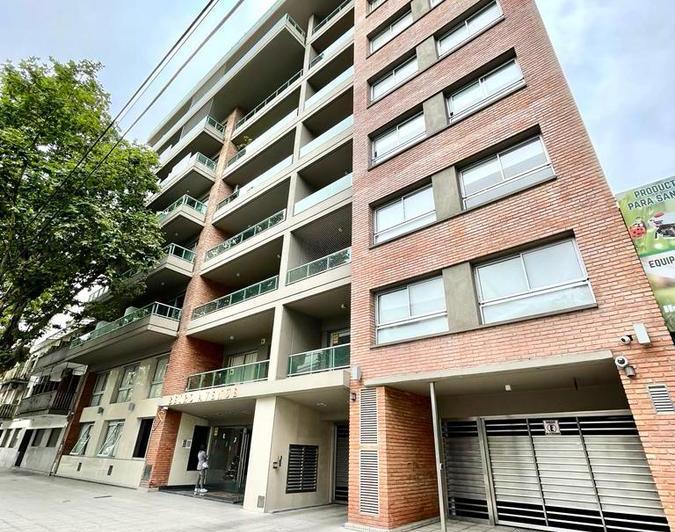 Departamento · 102m² · 4 Ambientes · 1 Cochera