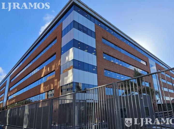 Oficina comercial · 861m² · 19 Cocheras