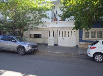Casa de 5 ambientes, Villa María · Venta / Casa en Bº Centro (4 Dorm)