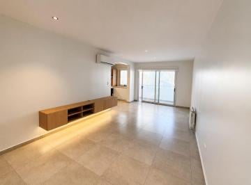 Casa · 83m² · 3 Ambientes · 1 Cochera · Semipiso de Categoría en La Plata Soho