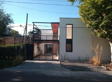 Casa de 6 ambientes, La Plata · Casa en Venta en Villa Elisa, a Estrenar. Se Evalua Permuta en Parte de Pago.