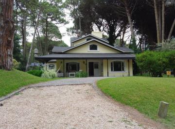 DEI-DEI-779_2 · Casa 4 Dorm.. | Urraca
