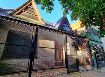 Casa · 200m² · 3 Ambientes · 1 Cochera · Venta Casa en Excelente Ubicacion de Banfield Oeste