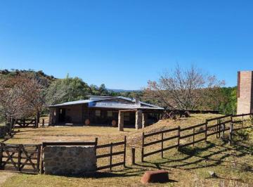 Casa de 12 ambientes, Intiyaco · Venta de Vivienda de Campo con Costa de Río - Viv0272