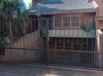 Casa de 4 ambientes, Quilmes · Chalet con Quincho Sobre Lote de 600 m Cuadrados en Quilmes Este