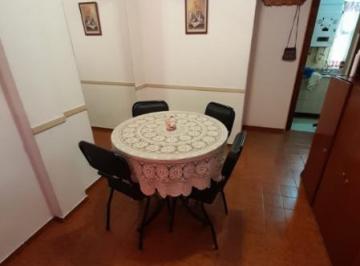 Imagen1 · Departamento 1 Ambiente Amplio con Balcón Francés – Alquiler Estudiantes – Zona Plaza Colón