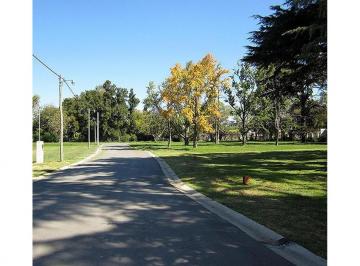 Terreno · 452m² · Lote en Barrio