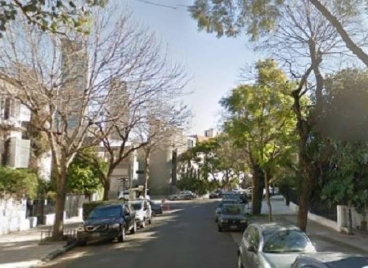 Casa · 600m² · 5 Dormitorios · 1 Cochera