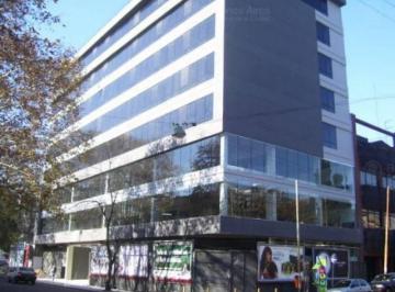 Oficina comercial · 200m² · 2 Cocheras · Retasado Alquiler Planta 200 m² Cub y 300 m² Terraza Of. Aaa 2 Cocheras Edif de Curtain Wall