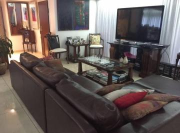 Departamento · 157m² · 4 Ambientes · 1 Cochera · Retasado Venta Excelente Piso en Torre Super Luminoso y Soleado Piso Bajo Usd