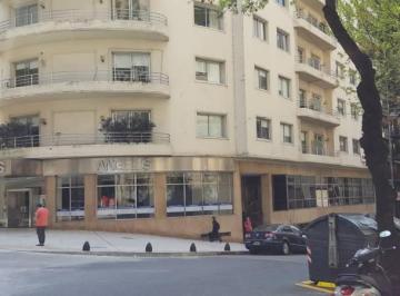 Oficina comercial , Retiro · Alquiler - Oficina - Retiro - 200 m² - 1 Cochera - Edificio Racionalista - Alto