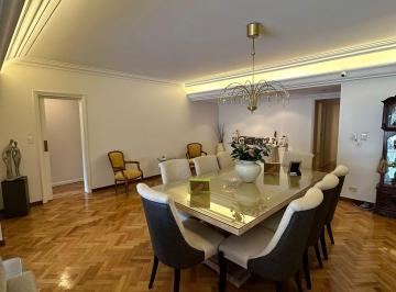 Departamento · 220m² · 5 Ambientes · 1 Cochera · Departamento 5 Ambientes, Cochera y Cuarto de Servicio Alquil