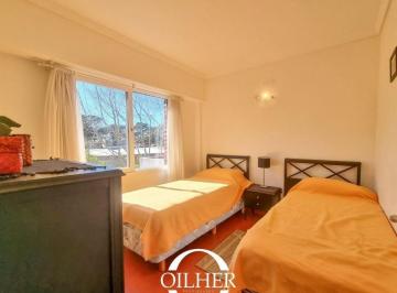 Departamento · 70m² · 4 Ambientes · Villa Gesell, Venta Barrio Norte Depto. 4 Amb.