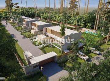 Foto1 · Venta Casa Tres Dorm. Punta del Este Barrio Lugano