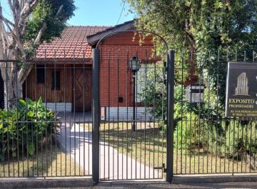 Casa de 3 ambientes, Tres de Febrero · Chalet Sobre Lote Propio de 11 X 26, con Cochera. Apto Crédito