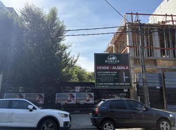 Terreno · 792m² · Lotes con Factibilidad de Construcción y Salida a Tres Calles
