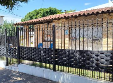 PH · 60m² · 3 Ambientes · 2 Cocheras · Chalet en PH 3 Amb con Jardin, Patio y Cochera! Banfield