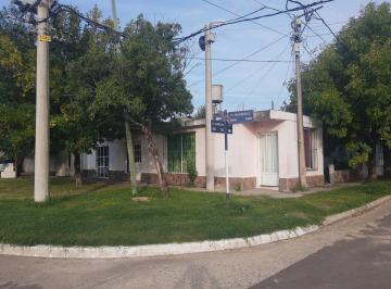 Casa de 7 ambientes, Arroyo Barú · Casa y Local en Venta en Arroyo Barú Er