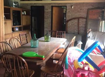 Casa · 150m² · 4 Ambientes · 1 Cochera · Apto Crédito Casa en Venta - Quilmes Oeste.