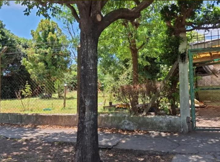 Terreno · 1075m²